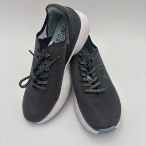 Gaiam Yoga Women's Lightweight Walking Shoes Gray Size 7.5